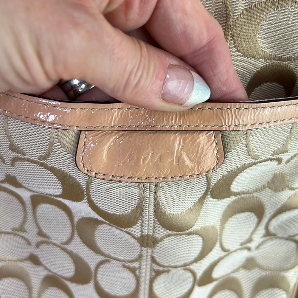 Coach excellent used